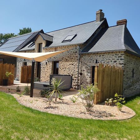 Saint-Ouen-Des-Toits La Douce Halte - Gites Avec Spa Ou Sauna מראה חיצוני תמונה