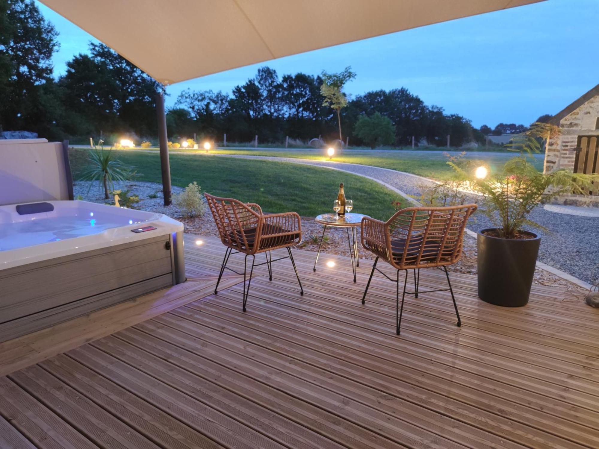 Saint-Ouen-Des-Toits La Douce Halte - Gites Avec Spa Ou Sauna מראה חיצוני תמונה