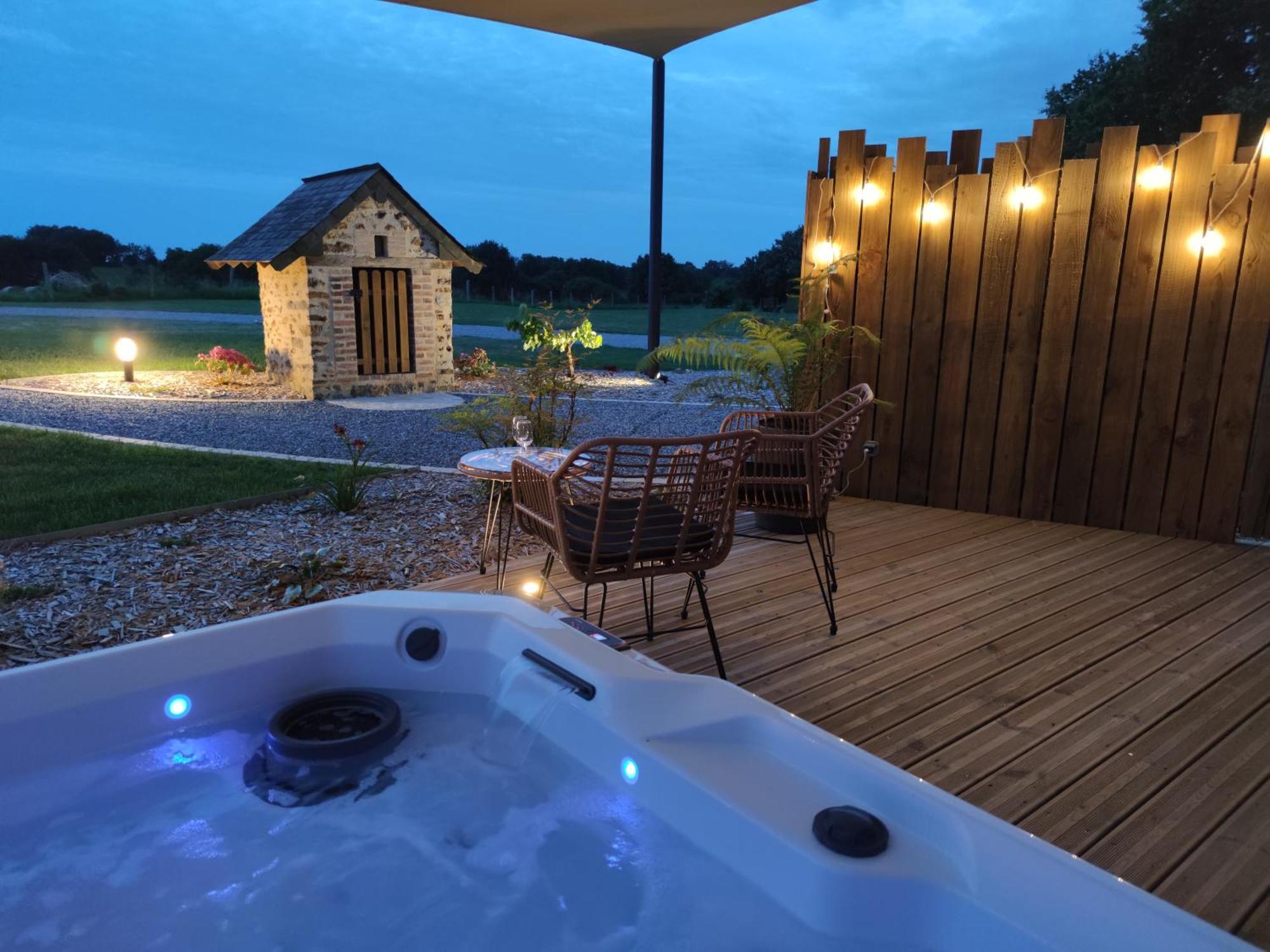 Saint-Ouen-Des-Toits La Douce Halte - Gites Avec Spa Ou Sauna מראה חיצוני תמונה